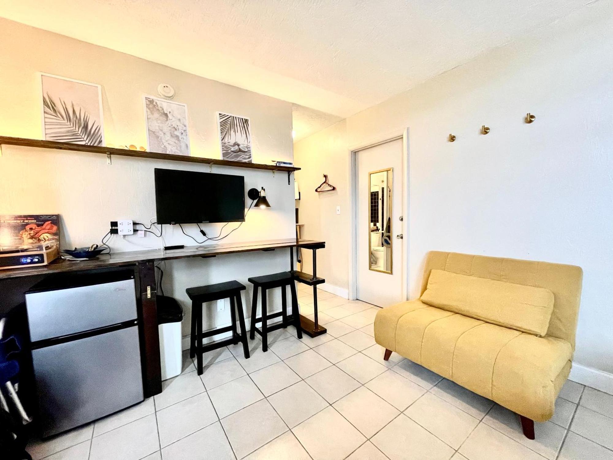 Sunset Studio Daytona Beachfront Exterior foto
